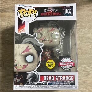 Funko Pop Marvel/Disney Dead Strange #1032 Glows in the Dark Hot Topic Vaulted